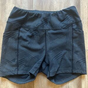 Oiselle shorts